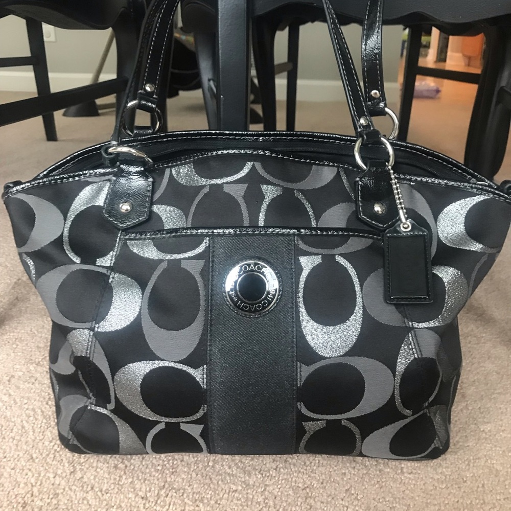 Coach logo shoulder bag